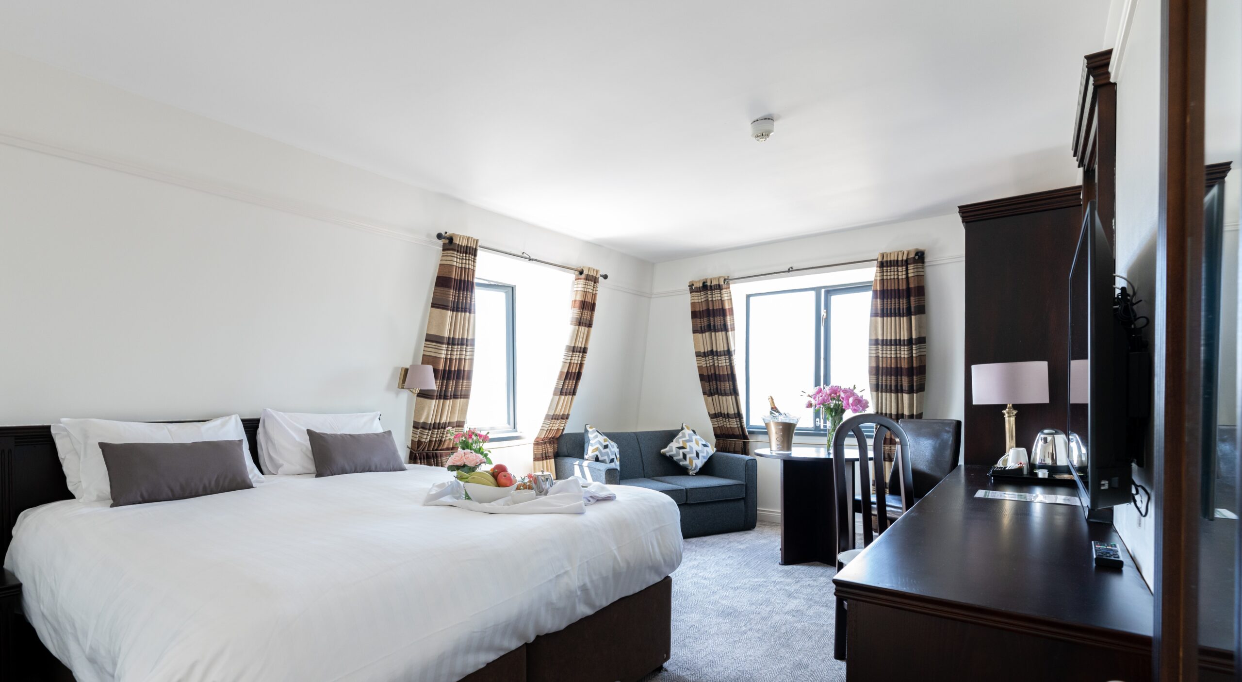 Rooms & Suites – Marine Court Hotel 4 at the Marine Court Hotel, Bangor (7)